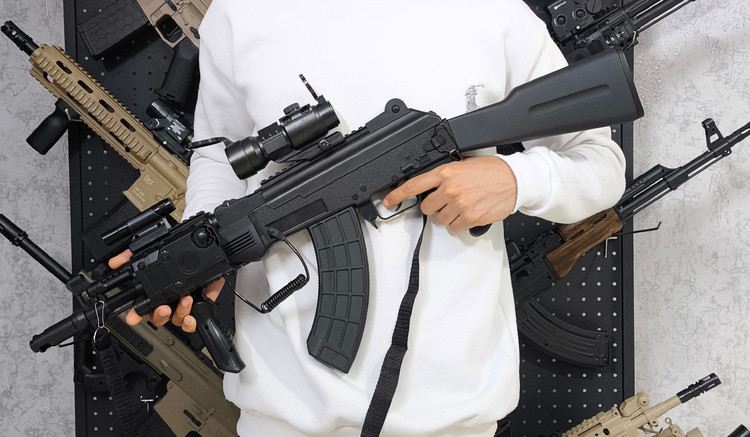 تفنگ اسباب بازی تیر ژلهای مدل کلاش AK12 فول اکسسوری زیبا و خفن