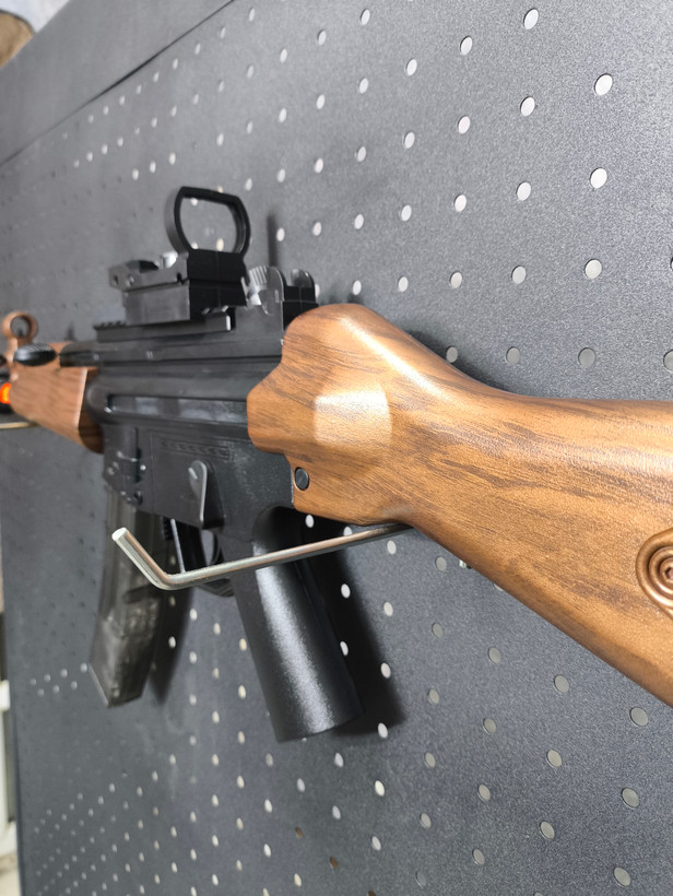 تفنگ تیر ژلهای MP5 K طرح چوبی